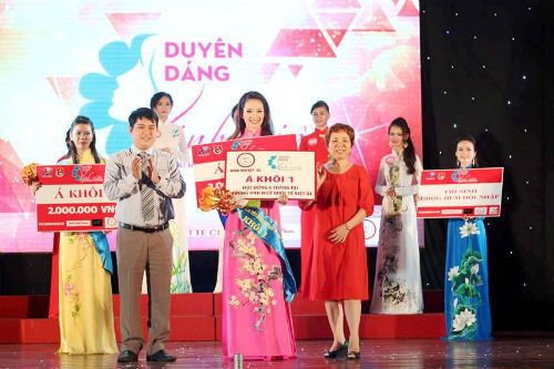 Giải trí - Nữ sinh duyên dáng nhất Đại học Quốc gia TP.HCM lộ diện (Hình 8).