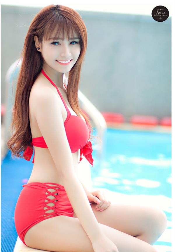 Giải trí - Ảnh bikini cực nóng bỏng của nữ DJ trẻ nhất Sài Thành (Hình 4).