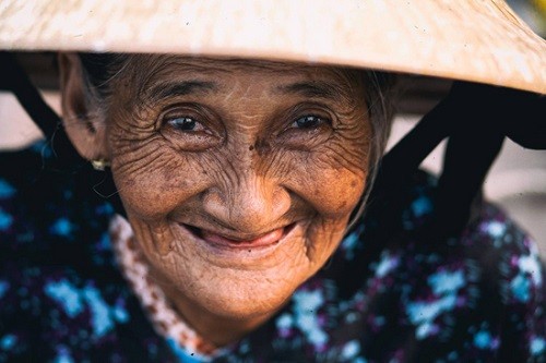 Xã hội - Dòng sông tuổi già