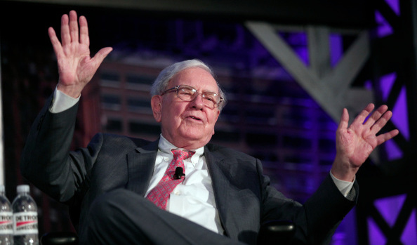 Giải trí - Tại sao 'bữa ăn trưa' với Warren Buffett có giá vài triệu USD?