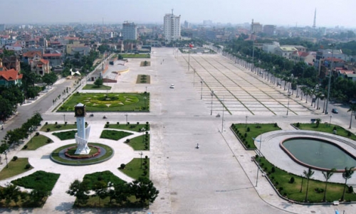 Kinh doanh - Thủ tướng trả lời chất vấn về 'phong trào' xây quảng trường