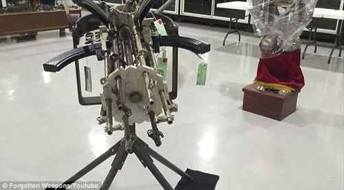 Thế giới - 'Mục sở thị' s&uacute;ng m&aacute;y 6 n&ograve;ng tự chế Gatling (H&igrave;nh 4).