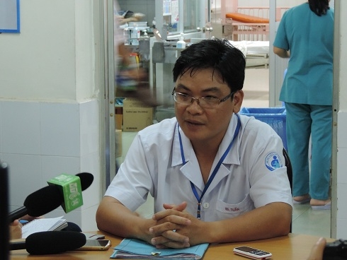 Xã hội - Vụ bé gái 13 tuổi bị mẹ tưới xăng đốt: Cháu bé đã qua cơn nguy kịch