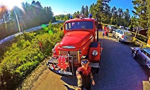 Xe++ - Độc đáo đám cưới rước dâu bằng xe cứu hỏa của người Việt