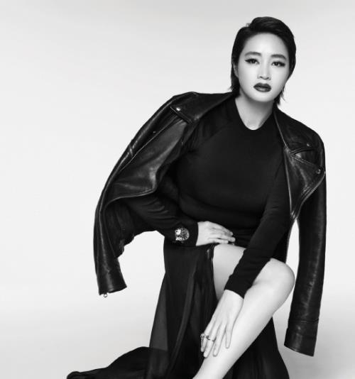 Giải trí - Jun Ji Hyun đánh bại 'quả bom sex' giành ngôi 'nữ hoàng phòng vé' (Hình 2).