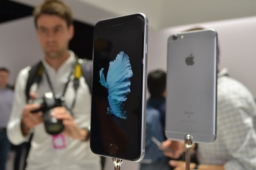 Công nghệ - Apple 'trình làng' iPhone 6s, iPhone 6s Plus với màu sắc đặc biệt (Hình 2).
