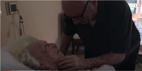 Giải tr&iacute; - Rơi nước mắt với lời y&ecirc;u thương của vợ trước khi qua đời