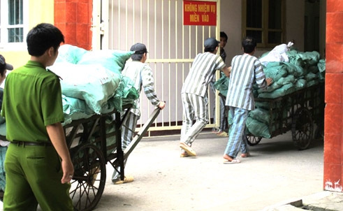 Pháp luật - Bí mật ... về 'quỷ cước' của Hải 'bánh' hạ 'đại bàng' trại Hỏa Lò
