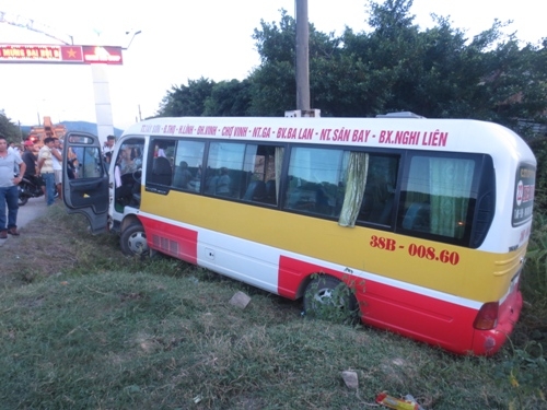 Pháp luật - Khởi tố kẻ cướp vô lăng xe buýt lái đâm loạn xạ trên phố