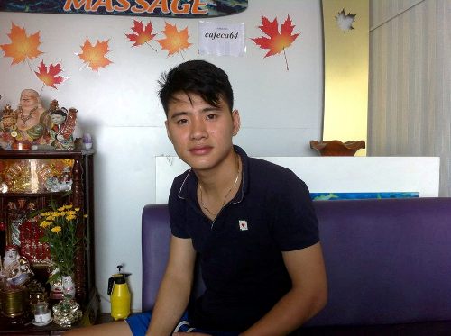 Xã hội - Độc đáo quán cafe dùng cá 'bác sĩ' massage ở Đà Nẵng