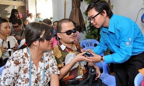 Xã hội - 10 phút thuyết trình, hàng trăm ngàn người khiếm thị được ánh sáng
