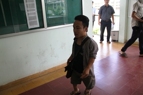 Xã hội - Chàng sinh viên cao chưa đến 1 mét và ước mơ cháy bỏng (Hình 2).