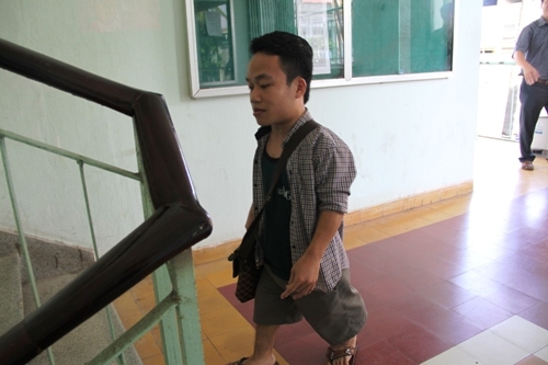 Xã hội - Chàng sinh viên cao chưa đến 1 mét và ước mơ cháy bỏng (Hình 4).