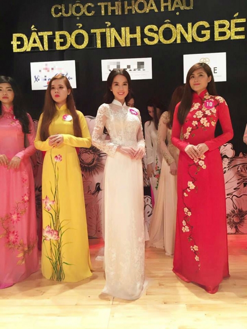 Giải trí - Ngọc Trinh lại gây 'bão' khi bất ngờ dự thi Hoa hậu?
