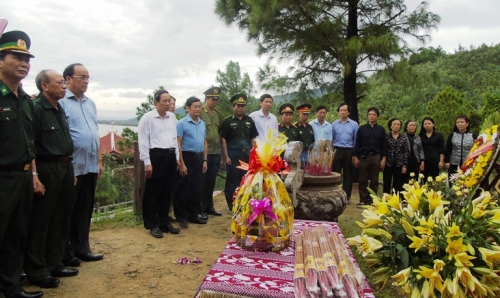 Xã hội - Nhớ 2 năm Đại tướng Võ Nguyên Giáp về đất mẹ Vũng Chùa – Đảo Yến (Hình 2).