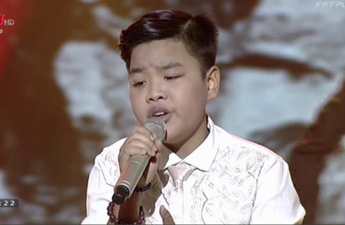 Giải trí - Bán kết Giọng hát Việt nhí 2015: Đức Phúc nhảy sung với Hai cô tiên (Hình 3).