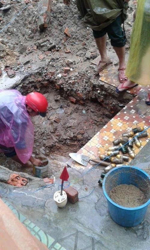 Xã hội - Đà Nẵng: Hoảng hồn phát hiện 27 viên đạn M79 khi đào móng xây nhà