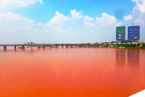Xã hội - Xôn xao hiện tượng sương khói mờ ảo kỳ lạ dưới cầu Long Biên (Hình 4).