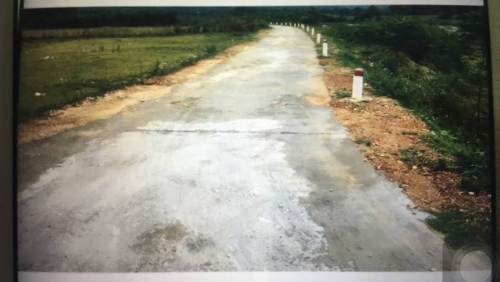 Kinh doanh - Đường hỏng, nhà thầu tìm cách 'che khuyết điểm' trước khi bàn giao