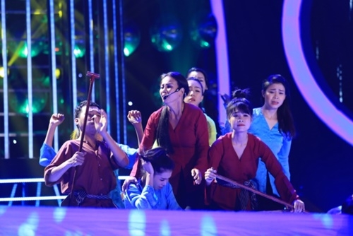 Giải trí - Gương mặt thân quen nhí 2015 tập 6: Trang Thư biểu diễn gây xúc động (Hình 4).
