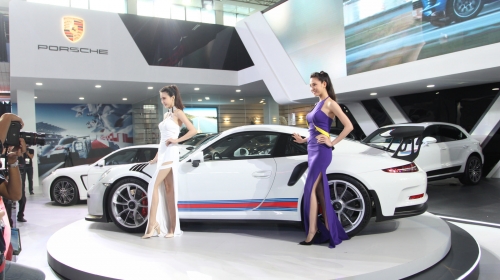 Xe++ - Tháng 10/2015, người Việt mạnh tay chi tiền mua ô tô