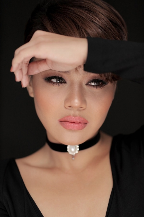Giải tr&iacute; - Nguyễn Hải Yến kh&ocirc;ng ngại khoe da thịt trong bộ ảnh giống Rihanna (H&igrave;nh 4).