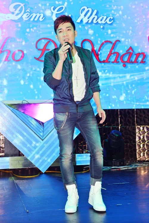 Giải tr&iacute; - X&uacute;c động đ&ecirc;m nhạc ủng hộ diễn vi&ecirc;n Th&agrave;nh Lũy, Nguyễn Ho&agrave;ng (H&igrave;nh 5).