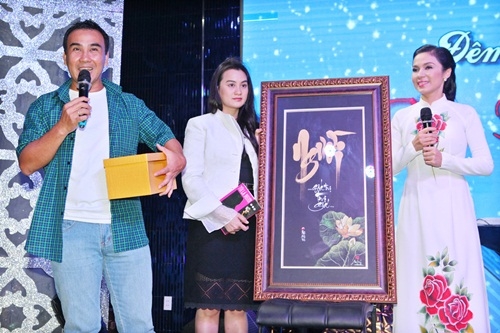 Giải tr&iacute; - X&uacute;c động đ&ecirc;m nhạc ủng hộ diễn vi&ecirc;n Th&agrave;nh Lũy, Nguyễn Ho&agrave;ng (H&igrave;nh 6).