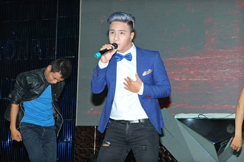 Giải tr&iacute; - X&uacute;c động đ&ecirc;m nhạc ủng hộ diễn vi&ecirc;n Th&agrave;nh Lũy, Nguyễn Ho&agrave;ng (H&igrave;nh 8).