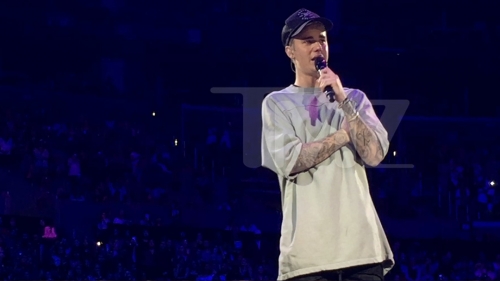 Giải trí - Justin Bieber mất bạn trong vụ khủng bố ở Paris