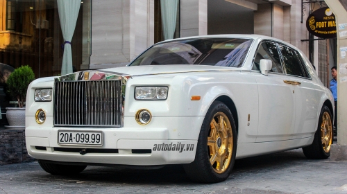 Xe++ - Ngắm Rolls-Royce Phantom mạ vàng biển tứ 9 của đại gia Thái Nguyên