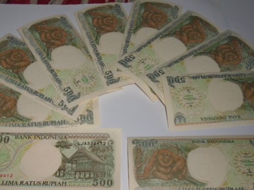 Xã hội - Đầu cơ tiền lì xì Tết: Từ khỉ vàng đến sexy nhất hành tinh (Hình 2).