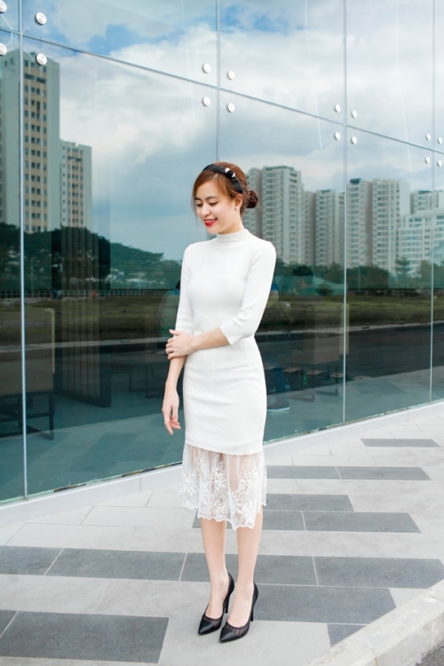 Giải trí - Hoàng Thùy Linh 'kín cổng cao tường' thả dáng điệu đà trên phố (Hình 5).