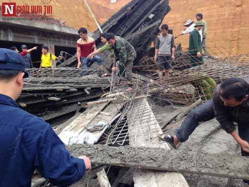 Ph&aacute;p luật - Lời kể của c&ocirc;ng nh&acirc;n vụ sập gi&agrave;n gi&aacute;o c&acirc;y xăng ở H&agrave; Tĩnh (H&igrave;nh 2).