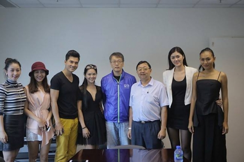 Giải trí - Quách Tấn An, Vạn Ỷ Văn, Chu Thần Lệ đến Việt Nam quay phim cho TVB (Hình 2).
