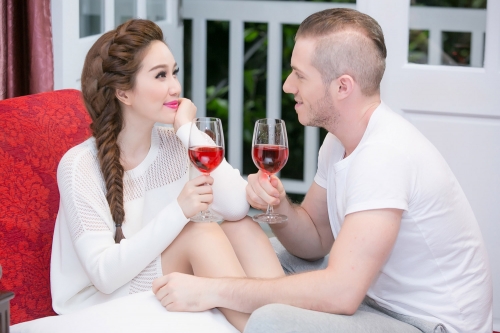 Giải trí - Bảo Thy ‘lột xác’ gợi cảm trong MV mới ‘I’m sorry babe’ (Hình 2).