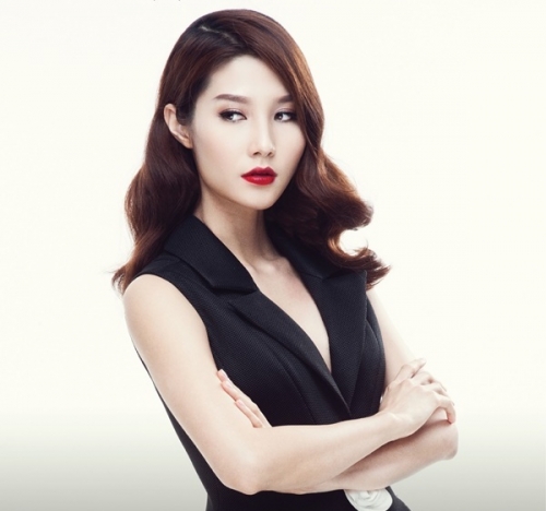 Giải trí - Diễm My 9X đẹp hút hồn trong 'Gái già lắm chiêu' (Hình 2).