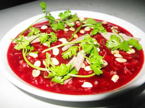 Đời sống - Sở Y tế tiết lộ sự thật vụ cựu gi&aacute;m đốc chết sau ăn tiết canh dơi