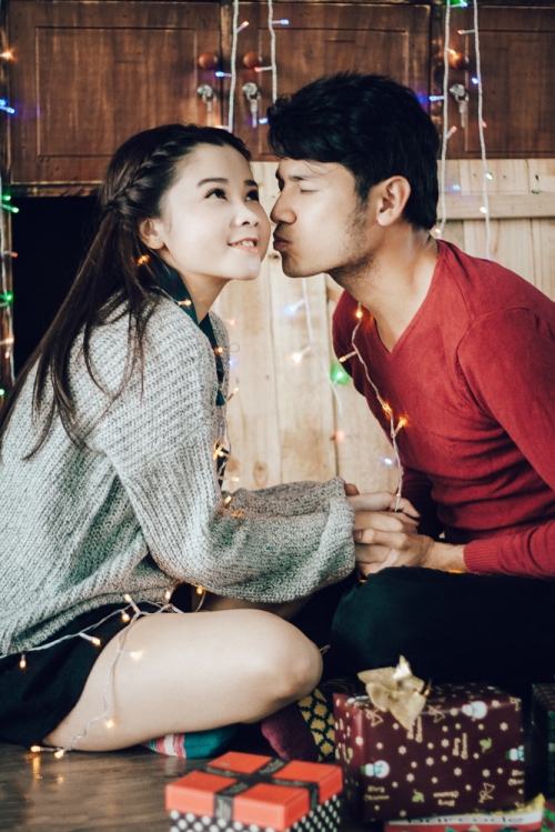 Giải tr&iacute; - Ngọc Dung - th&agrave;nh vi&ecirc;n Mắt Ngọc rạng ngời đ&oacute;n gi&aacute;ng sinh sớm (H&igrave;nh 9).