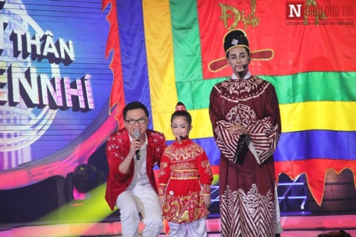 Giải trí - Chung kết Gương mặt thân quen nhí 2015: Bảo Ngọc bóp nát quả cam (Hình 5).