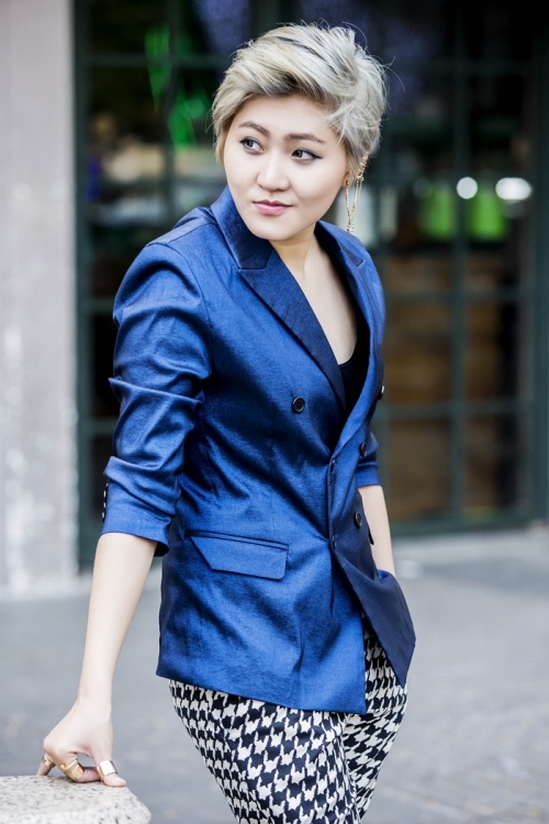 Giải trí - Vicky Nhung ‘lột xác’ với vẻ điển trai, nam tính (Hình 2).