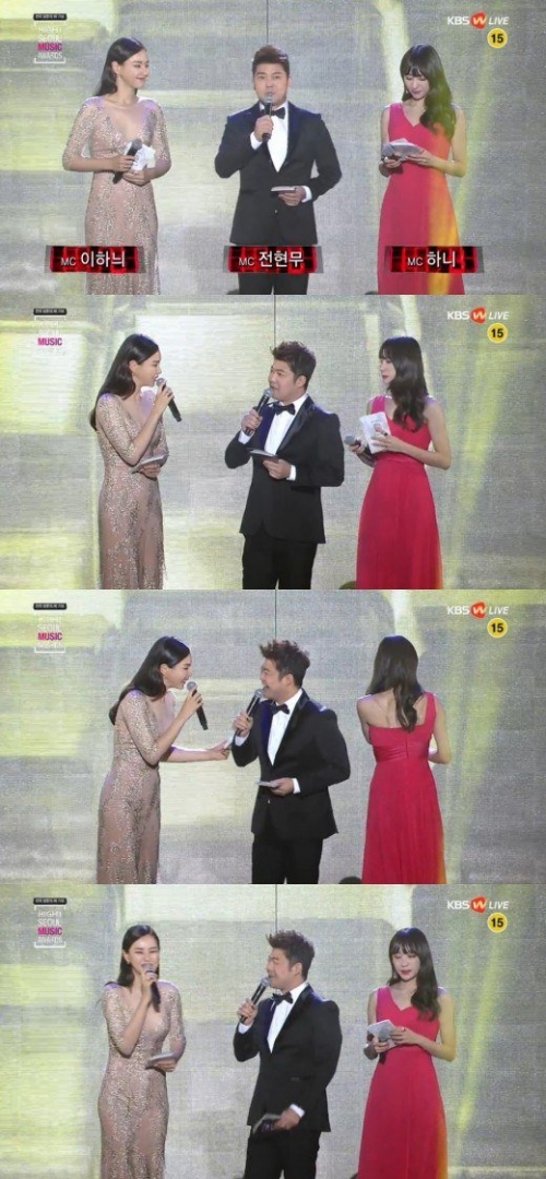 Giải trí - Junsu (JYJ) bị ‘Seoul Music Awards’ xúc phạm, Hani bật khóc (Hình 2).