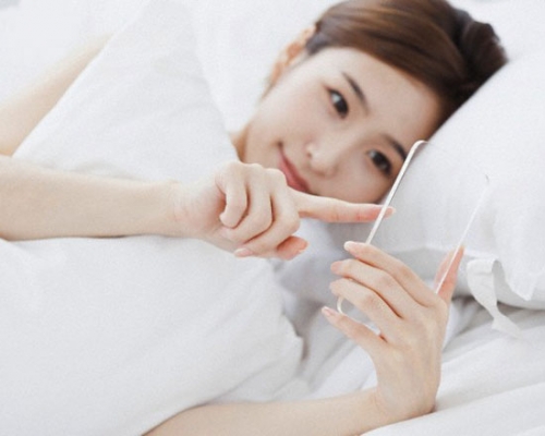 Đời sống - 2 giờ sáng, vẫn nghe thấy tiếng vợ thì thầm nũng nịu trong nhà tắm