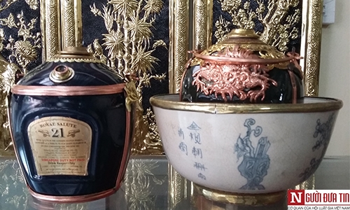 Xã hội - Điếu bát làm từ chai chivas giá 3 triệu hút dân chơi
