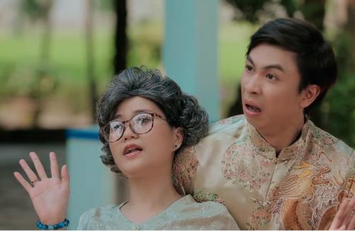 Giải trí - Hồ Việt Trung ‘phá đám’ tiệc cưới trong MV Tết (Hình 4).