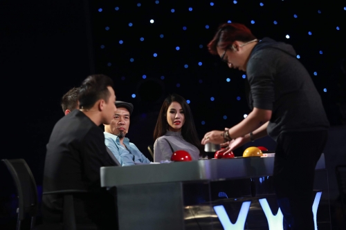 Giải trí - Vietnam’s Got Talent 2016 tập 4: Ảo thuật gia ‘vượt mặt’ Trấn Thành (Hình 3).