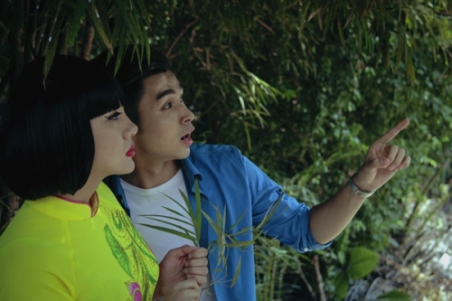 Giải tr&iacute; - Jun 365 khiến người xem cảm động qua MV 'Đường vế qu&ecirc;' (H&igrave;nh 5).