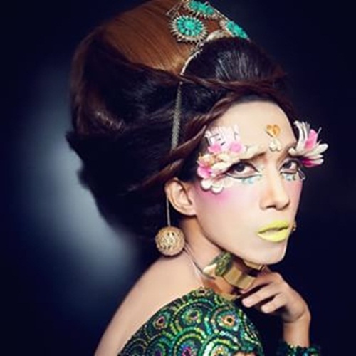 Giải trí - Madame Mod - 'Nữ' nghệ sĩ quái chiêu của showbiz Thái Lan (Hình 2).