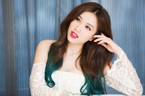 Giải trí - Bảo Thy đã chịu hở để khoe vẻ sexy của người phụ nữ (Hình 3).