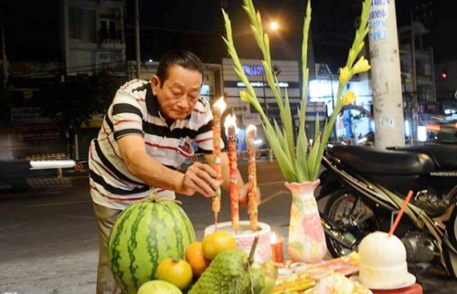 Xã hội - Cúng giao thừa: Những người NÊN và KHÔNG NÊN cúng?